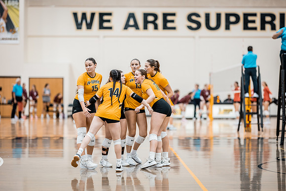 UWS VB vs. UHMB-1-67
