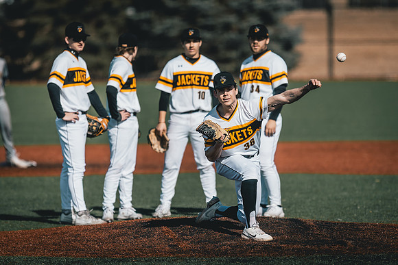 UWS BSB vs CAR DH-1-173