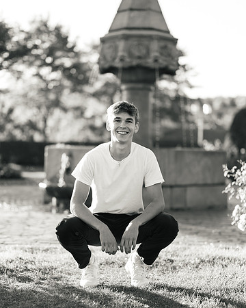 Oscar Senior Shoot-1-97