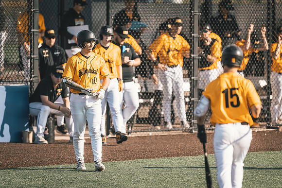 UWS BSB vs Loras-1-204