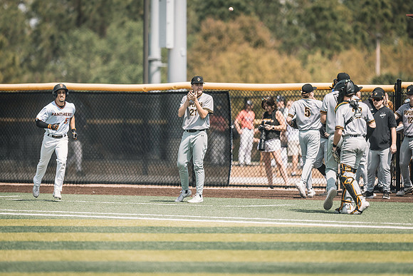 UWS BSB vs Greenville-1-231