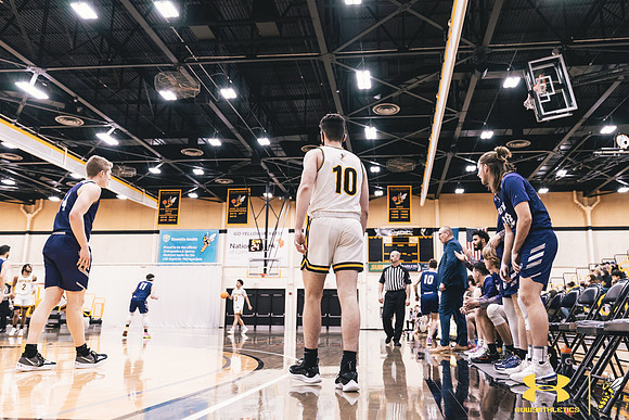 2022.01.26 UWS MBB WM58