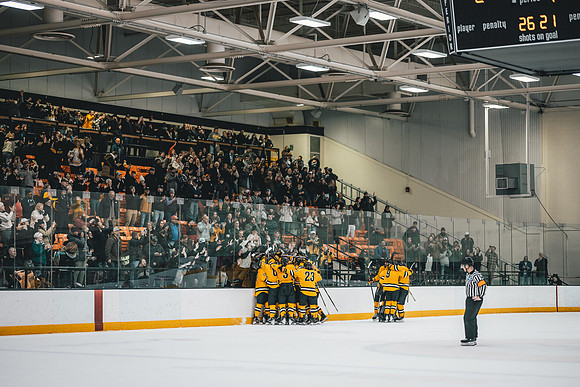 MHOK vs UWSP G2-1-218
