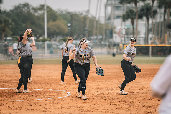 UWS SB vs Rockford-1-216