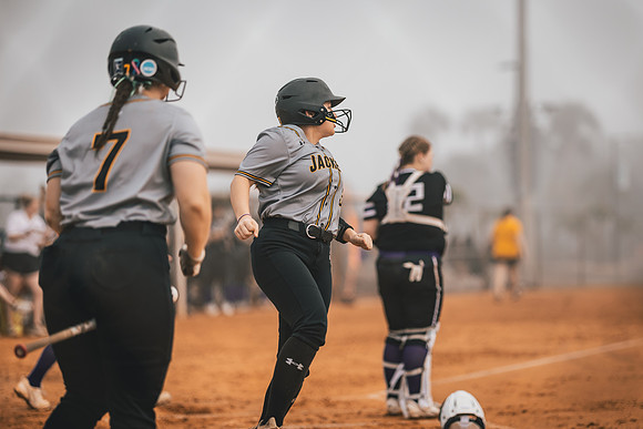 UWS SB vs Rockford-1-57