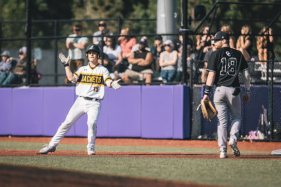 UWS Baseball vs Crown G2-1-57