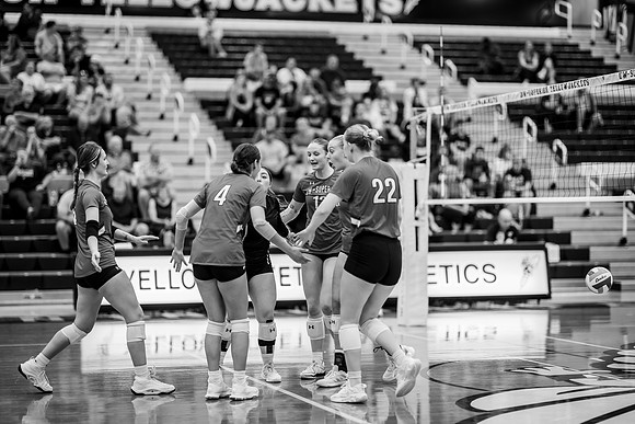DNT UWS VB vs Morris-1-121