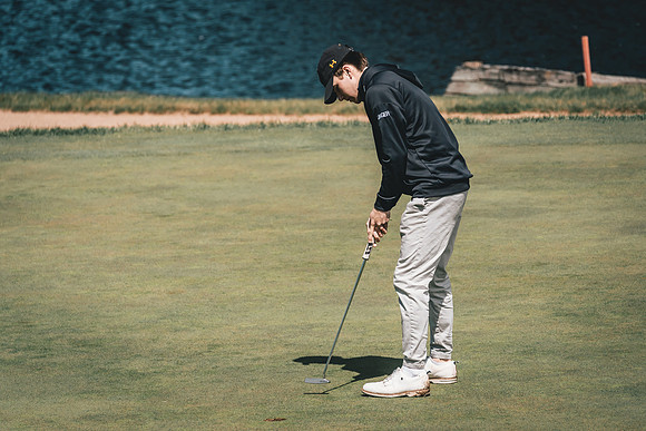 UWS GOLF vs CSS-1-235