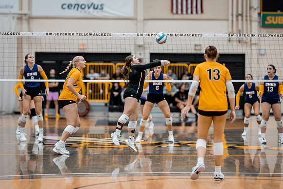 UWS VB vs. UHMB-1-57