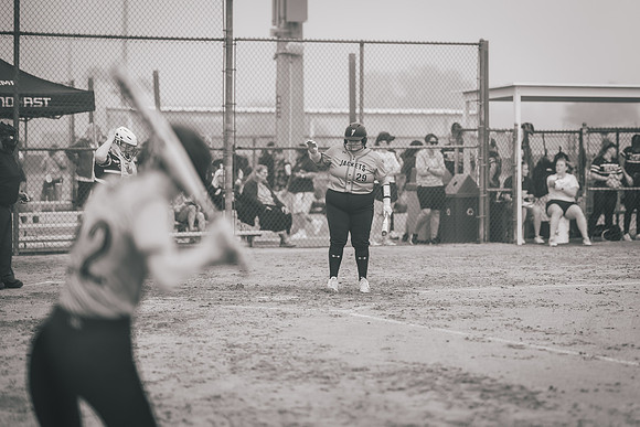 UWS SB vs Rockford-1-131
