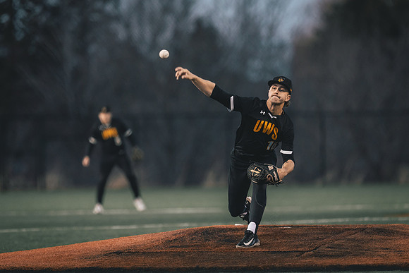 UWS BSB vs Crown -1-95