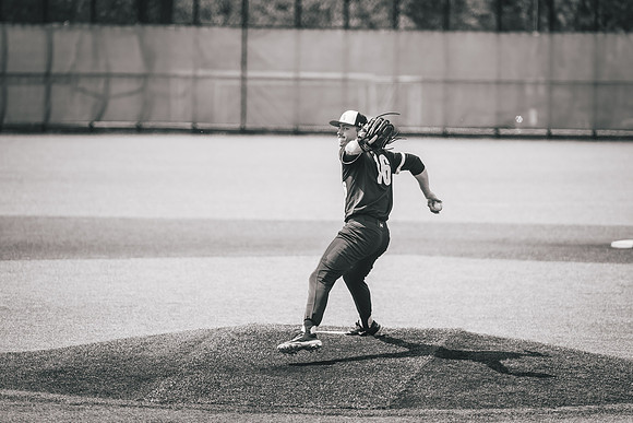 UWS Baseball vs UNW-1-72