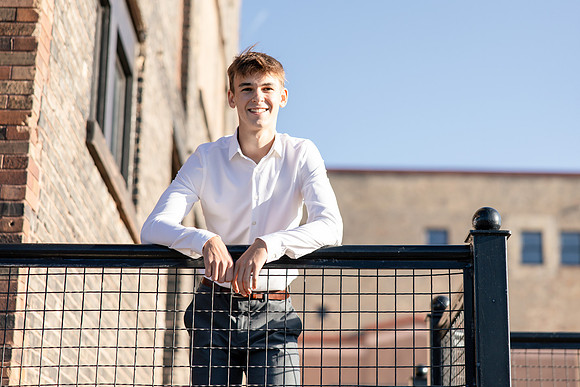 Oscar Senior Shoot-1-30