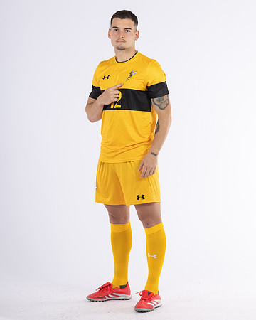 12 Lucas Crivilatti Yellow 9
