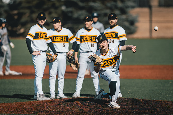 UWS BSB vs CAR DH-1-179