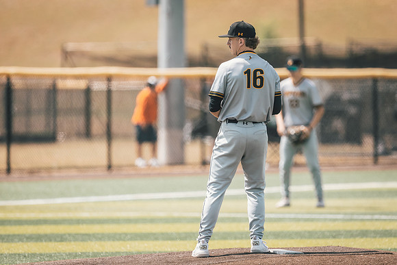 UWS BSB vs Greenville-1-150