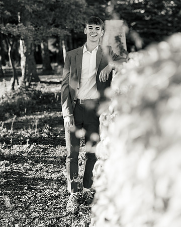 Oscar Senior Shoot-1-119
