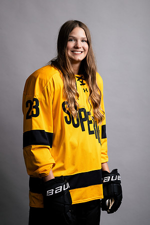Aylie Dahl Y 00013