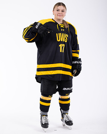 Brynn MacLean D 00007