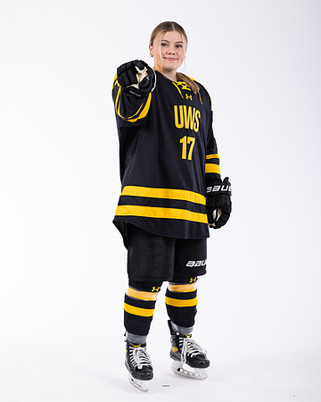 Brynn MacLean D 00009