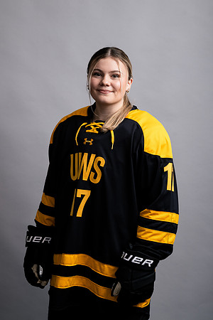 Brynn MacLean D 00012