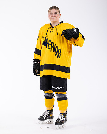 Brynn Maclean Y 00006