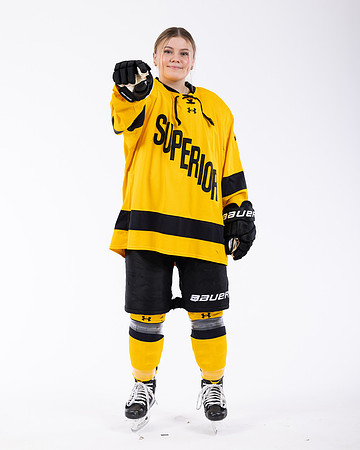 Brynn Maclean Y 00009