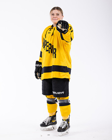 Brynn Maclean Y 00011