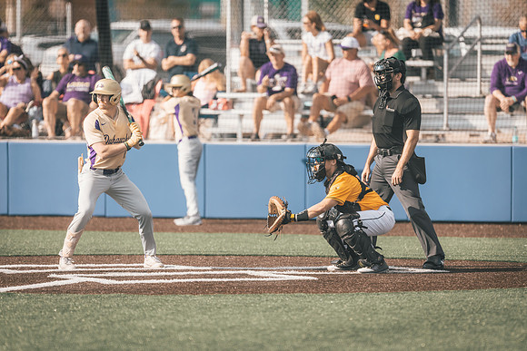 UWS BSB vs Loras-1-172
