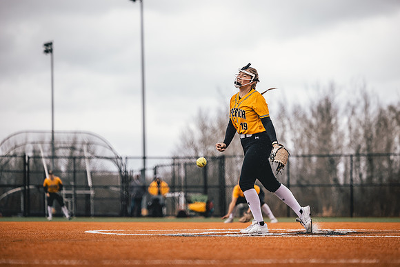 20240423_SoftballvsMartinLuther_Edits_Harry_-93