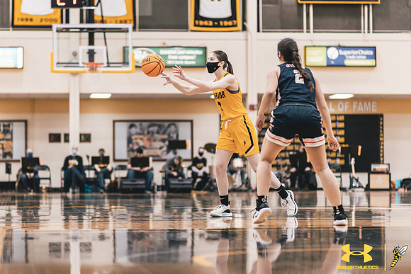 2022.01.29 UWS WBB vs. Northland WM95