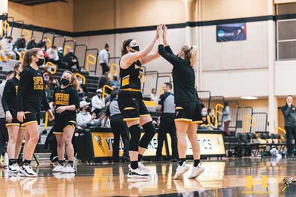 2022.01.15 UWS WBB vs. UMM WM12