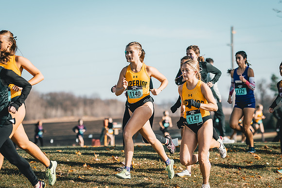 UWS XC CHAMP-1-69