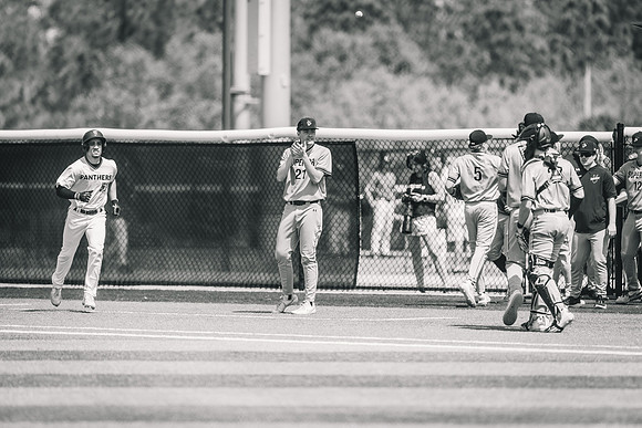 UWS BSB vs Greenville-1-232