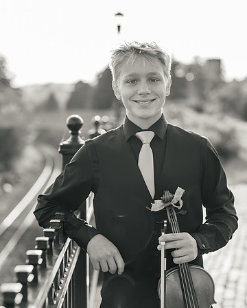 Torin Senior Shoot -1-40