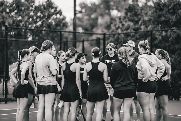 UWSvsGreenvillWTEN2nd-1-8