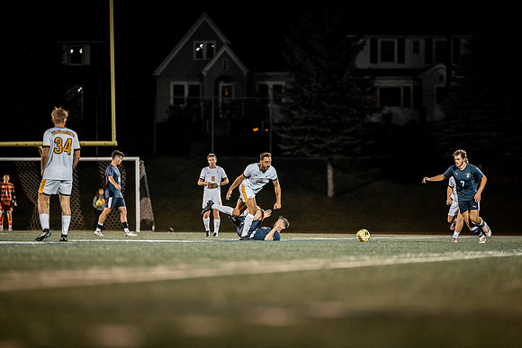 UWS MSOC vs Carleton-1-114