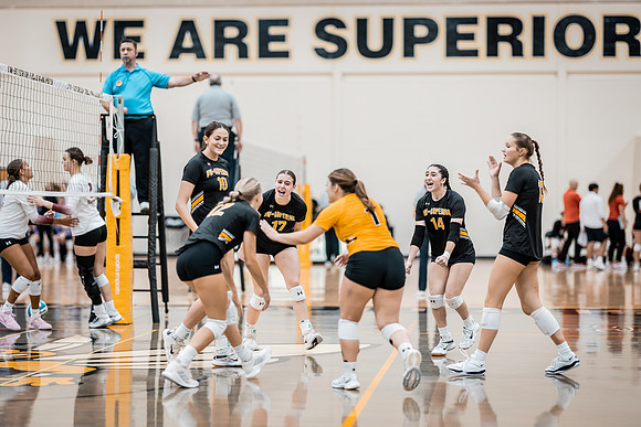 UWS VB vs. HU-1-21