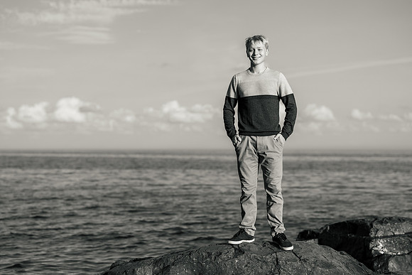 Torin Senior Shoot -1-85