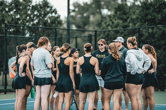UWSvsGreenvillWTEN2nd-1-7