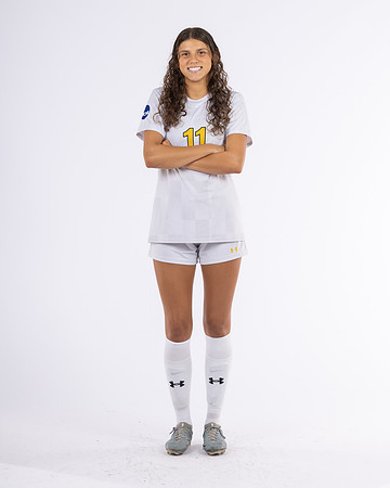 11 Niamh Larson White 2