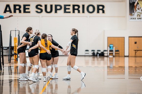 UWS VB vs. HU-1-41