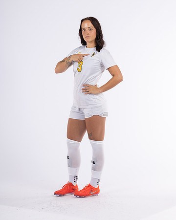 3 Kamryn Hill White 8