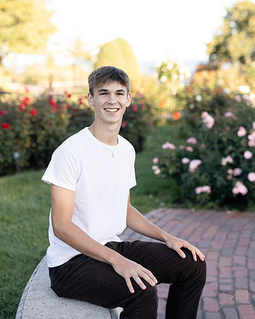 Oscar Senior Shoot-1-106