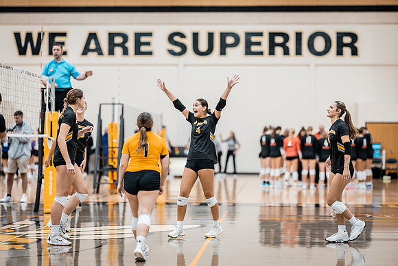UWS VB vs. HU-1-34