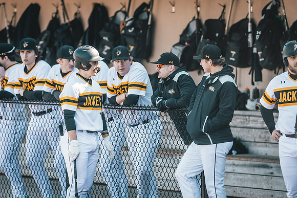 UWS BSB vs CAR DH-1-38