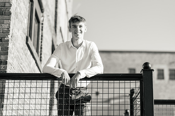 Oscar Senior Shoot-1-31