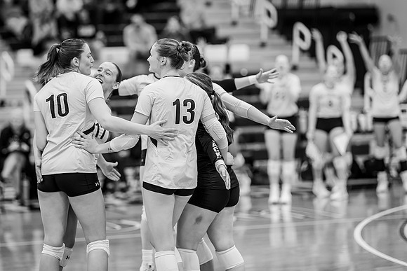 UWS VB vs. UHMB-1-42