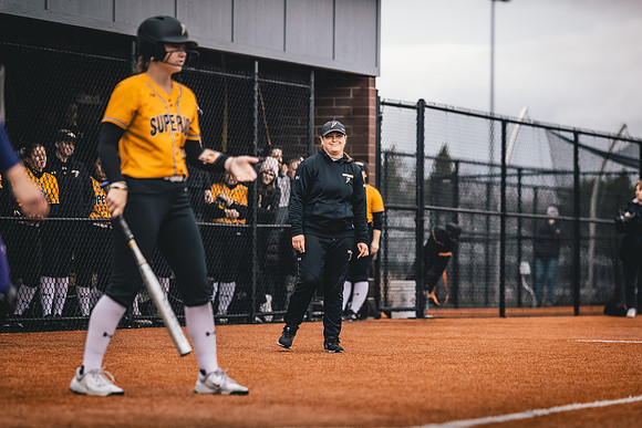 20240423_SoftballvsMartinLuther_Edits_Harry_-84