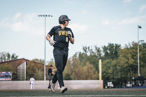 UWS Baseball vs UNW-1-86